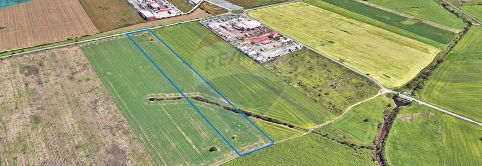 Land 50,513sqm Arad / Strada Exterior