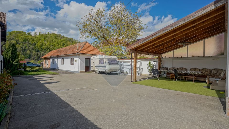 5 room House / Villa for sale, Central area