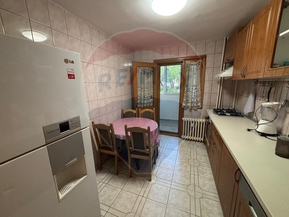 4 room Apartment for sale, Teiul Doamnei area