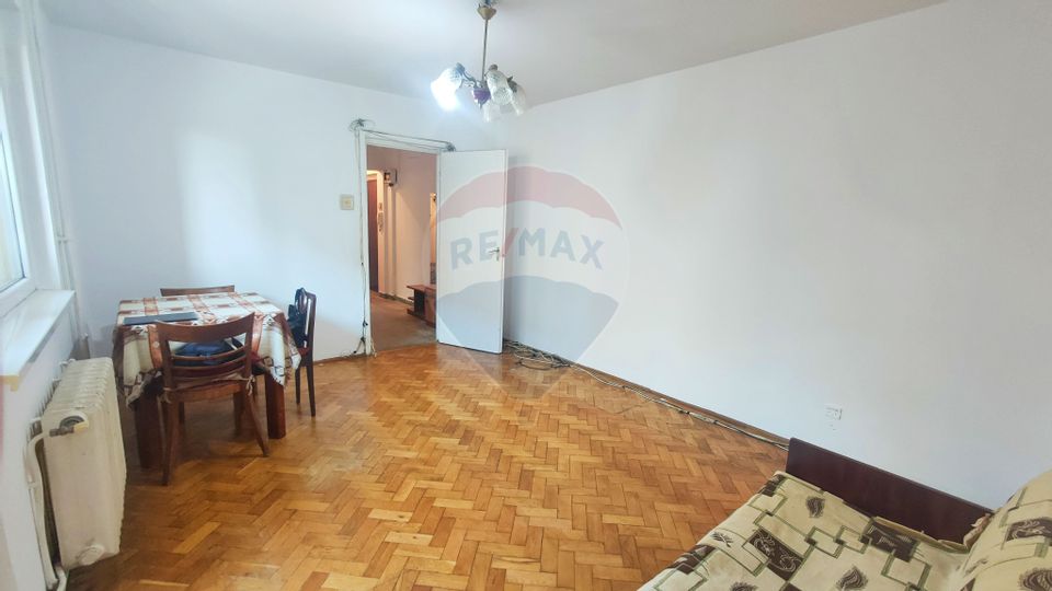 Apartament de vânzare 3 camere, etaj 1 , Manastur!