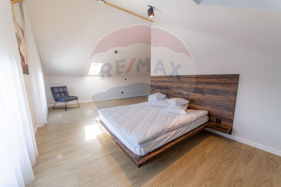 22 room Hotel / Pension for sale