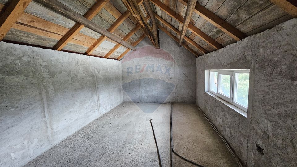 Casă / Vilă, teren 1700mp,  în Lisaura-Ipotești, Suceava