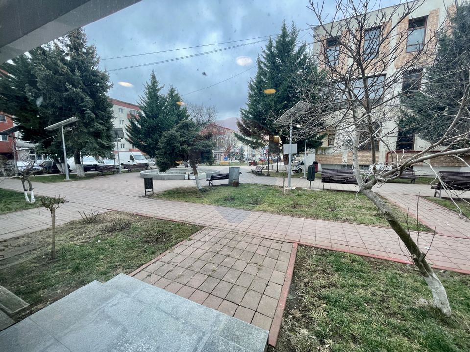 72sq.m Office Space for rent, Ultracentral area