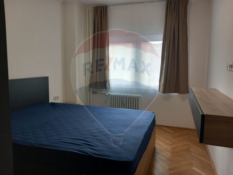 Apartament modern cu 3 camere și parcare de închiriat Ultracentral