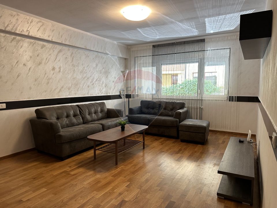 Apartament cu 3 camere de închiriat în zona Herastrau