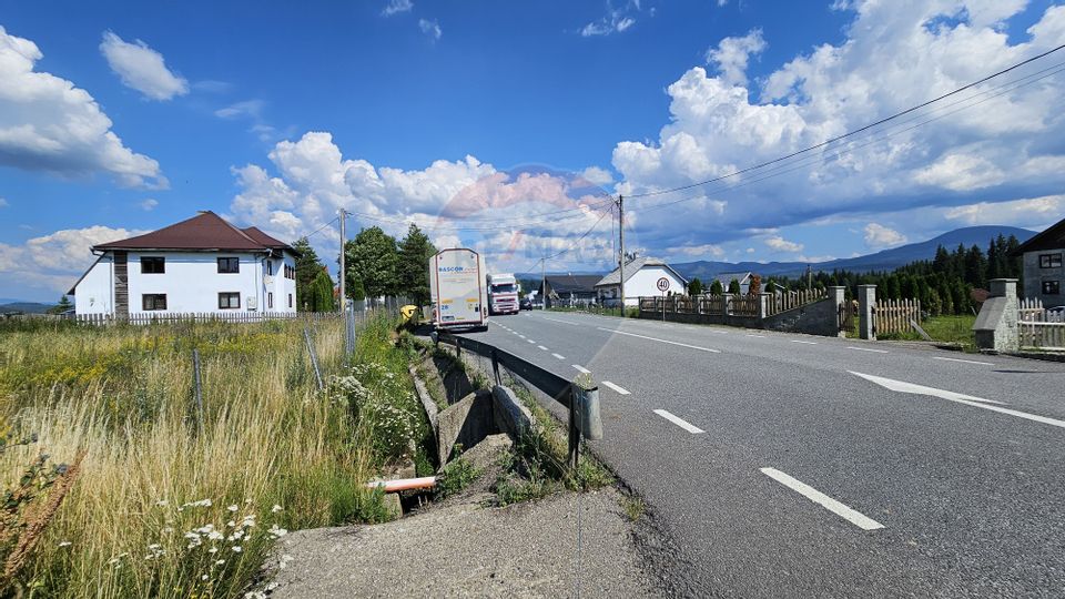 Teren parțial intravilan 30,930 mp Poiana Stampei-DN E58, Suceava