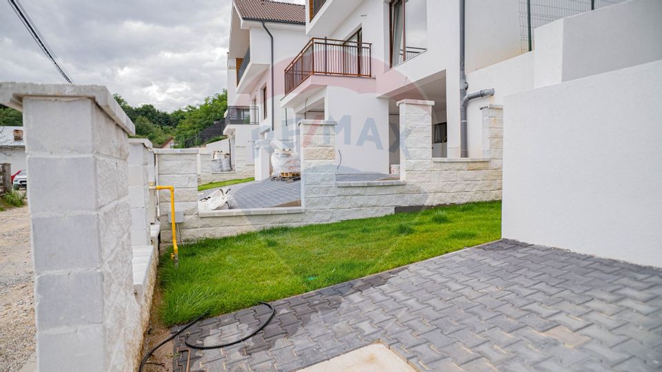 4 room House / Villa for sale