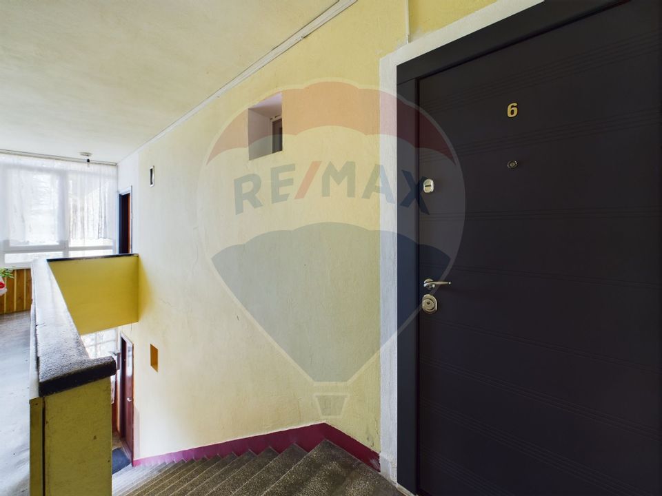 REZERVAT| Apartament 2 camere| Decomandat| Renovat| Harman