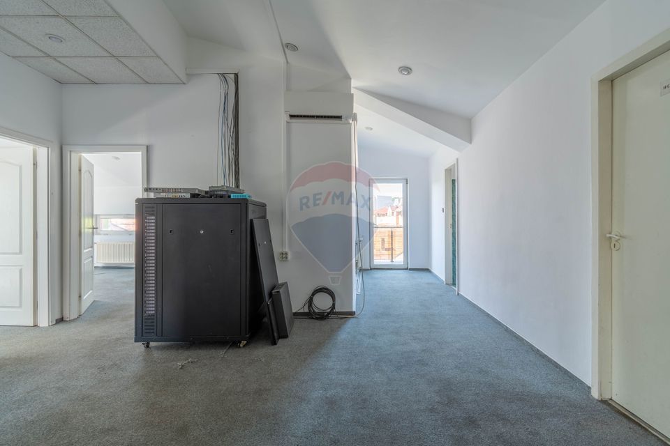 12 room House / Villa for sale, Semicentral area