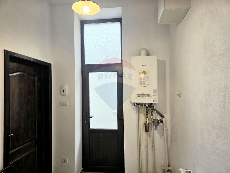 55sq.m Office Space for rent, Central area
