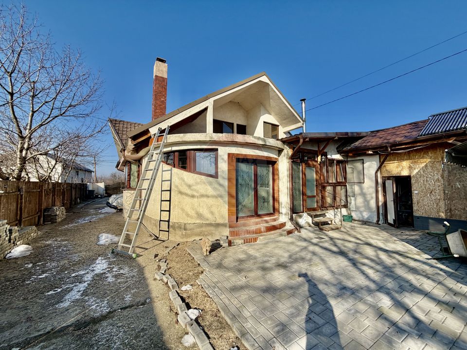 4 room House / Villa for sale