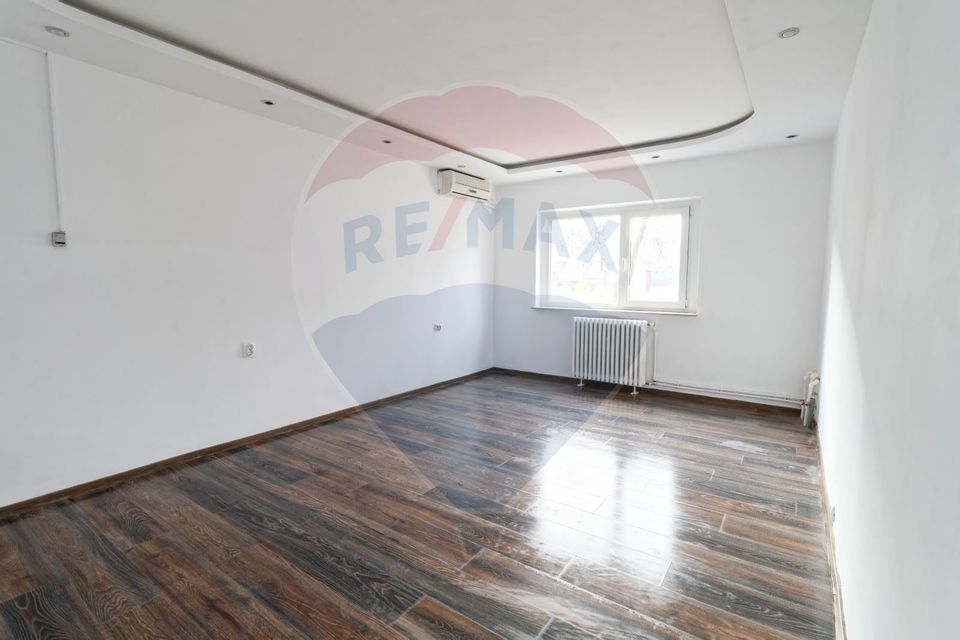 50sq.m Commercial Space for rent, Dacia area