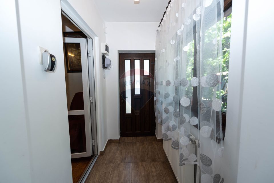 Casa de vanzare 3 camere, teren 410 mp, Parc Bazilescu