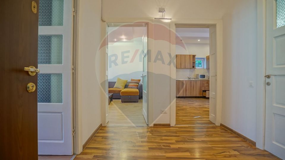 REZERVAT! Apartament 2 camere decomandat, spațios, Centrul Civic