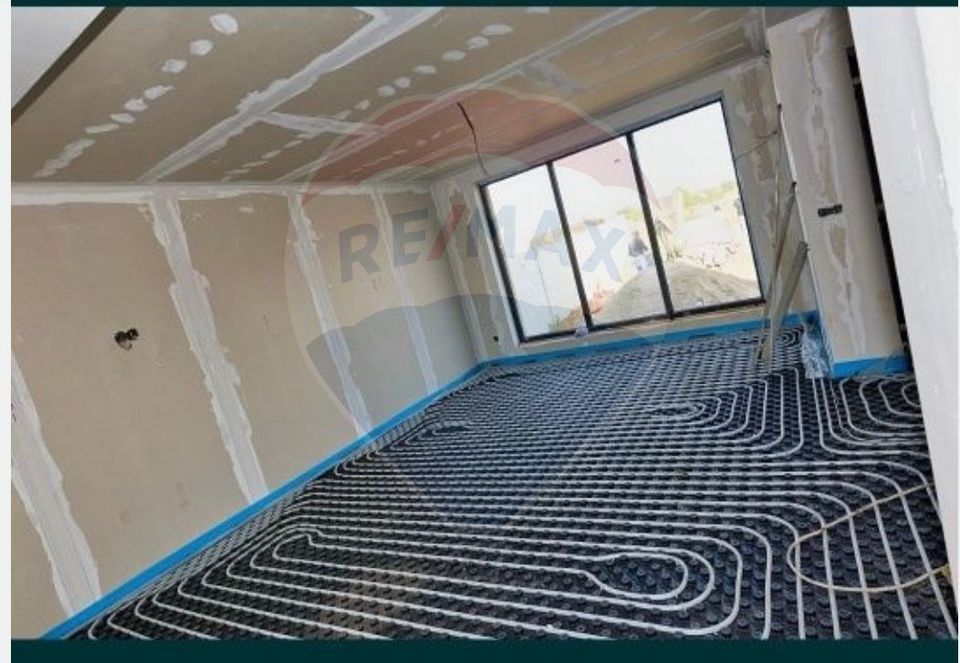 4 room House / Villa for sale, Bariera Valcii area