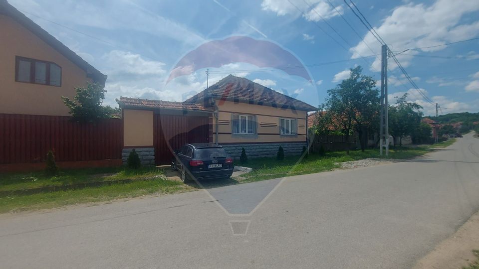 4 room House / Villa for sale