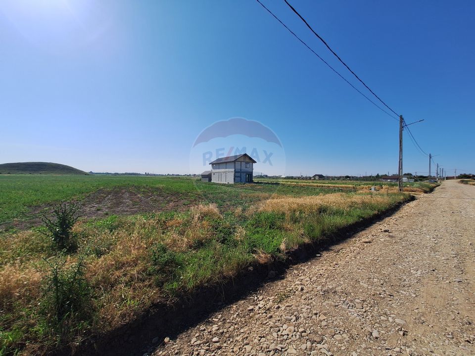 Teren intravilan Maracineni / Strada Manga