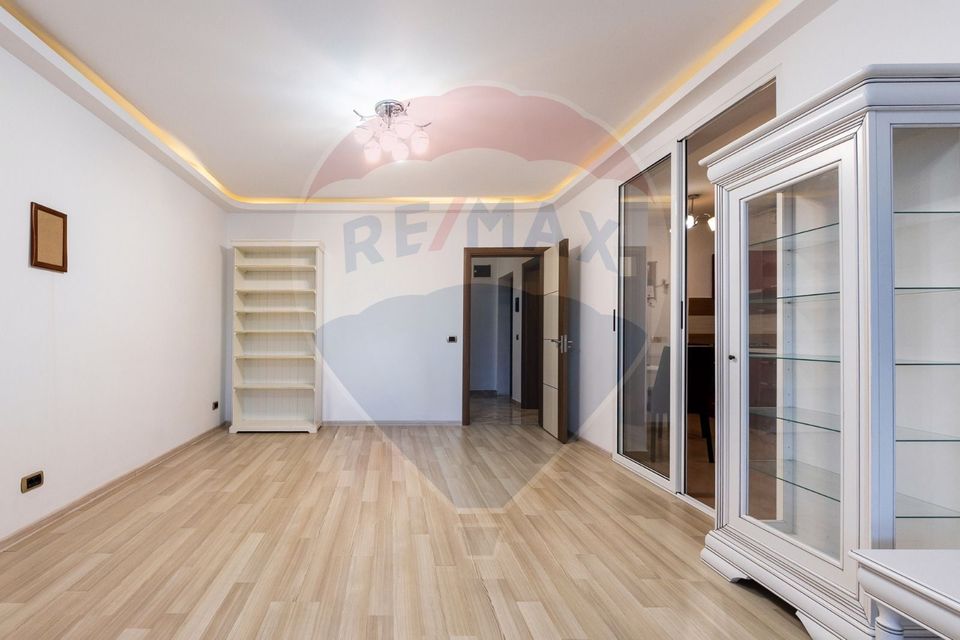 2 room Apartment for sale, Tractorul area