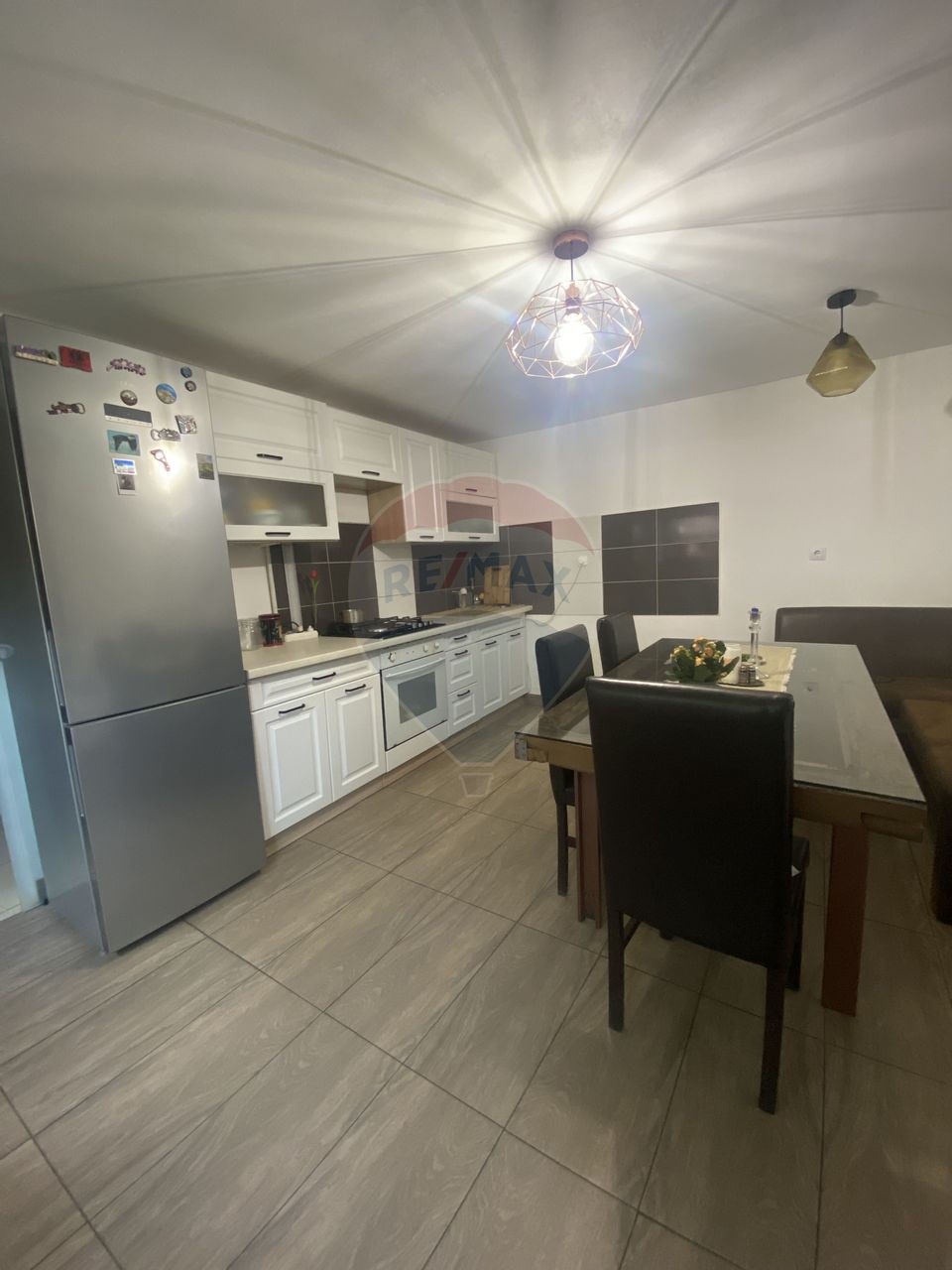 Casă în cartierul După Zid, curte comuna