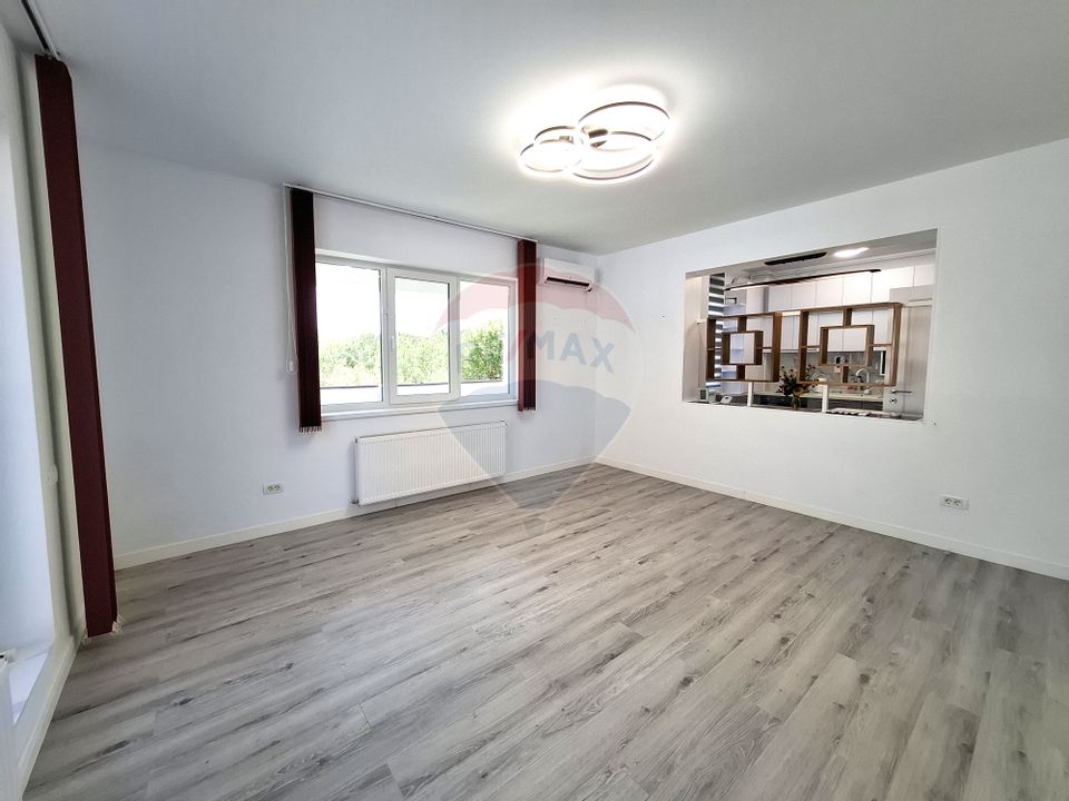 Apartament Parter cu 140mp curte proprie Straulesti