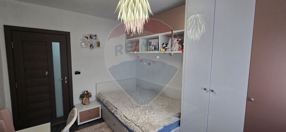 4 room Apartment for sale, Central area