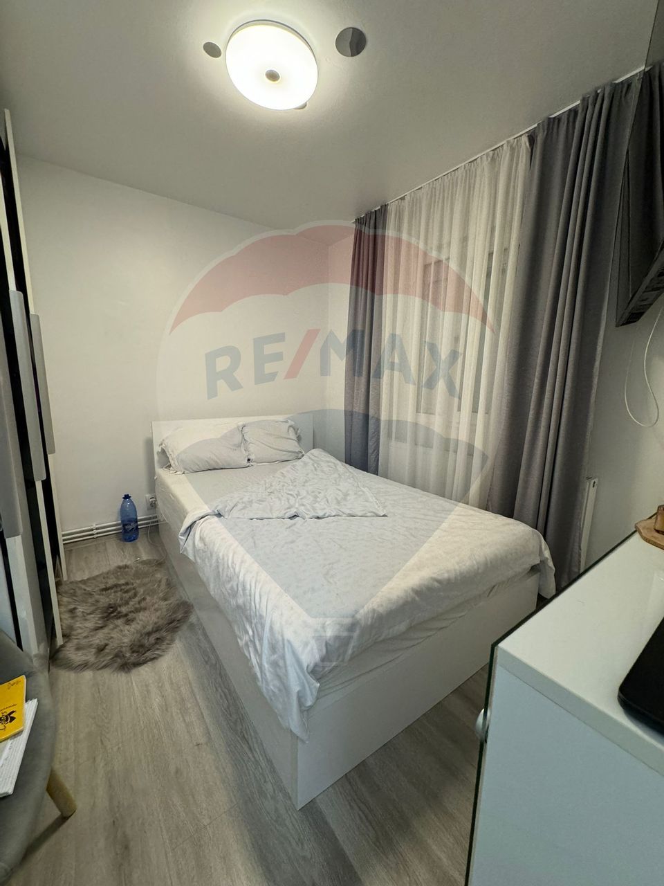 Apartament cu 3 camere de vânzare în zona Mihai Viteazul