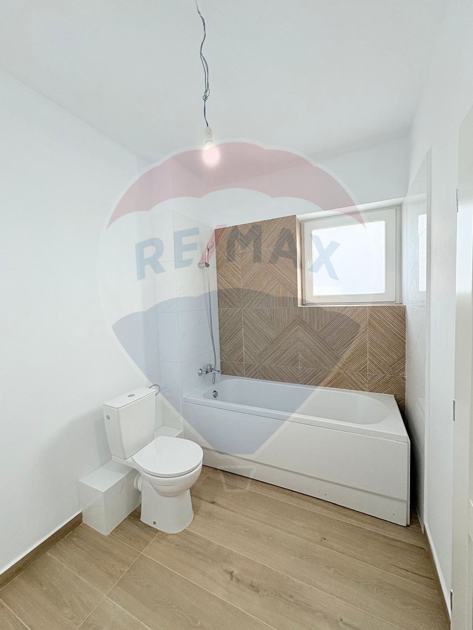 Casa moderna 3 camere, finisaje premium, in zona Pipera – Pipera Plaza