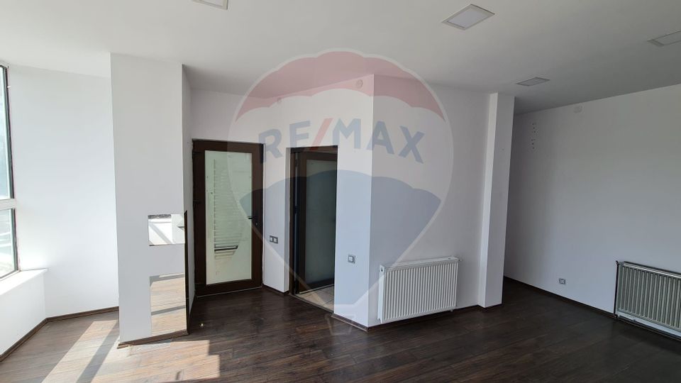 37sq.m Commercial Space for rent, Tiglina 2 area