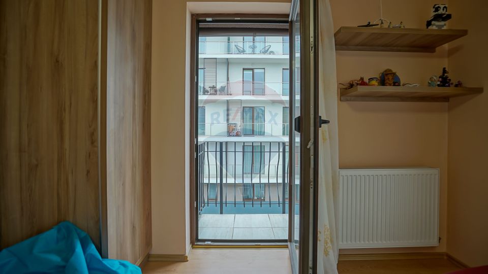 Apartament in vila, 3 camere, Nicolae Labis, Tractorul