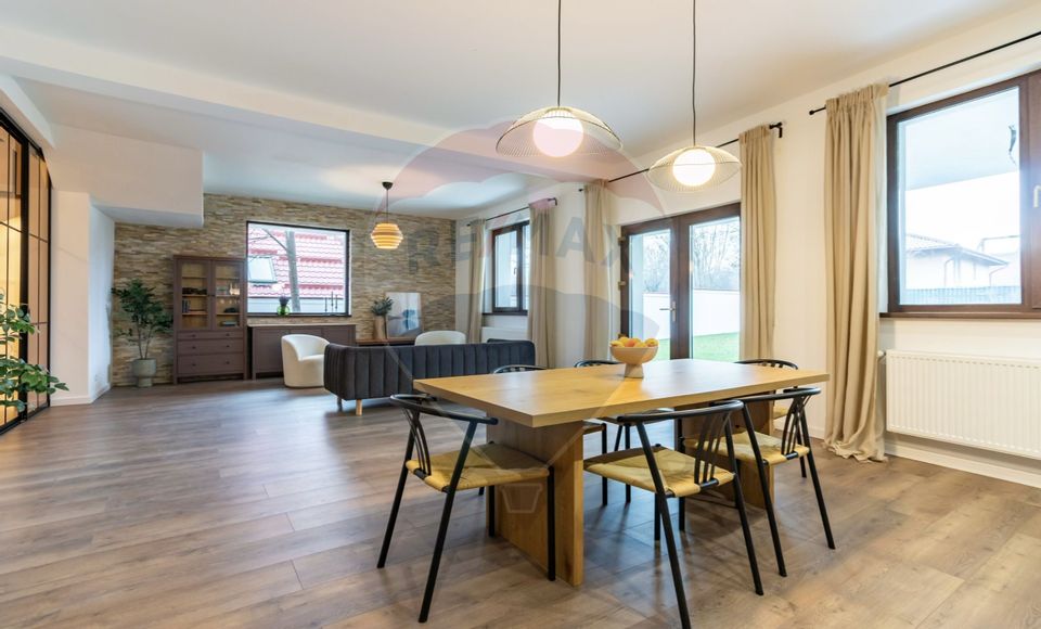 Casă / Vilă de vanzare in Snagov, langa padure, lac la 800 m, centru