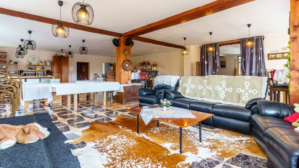 32 room Hotel / Pension for sale