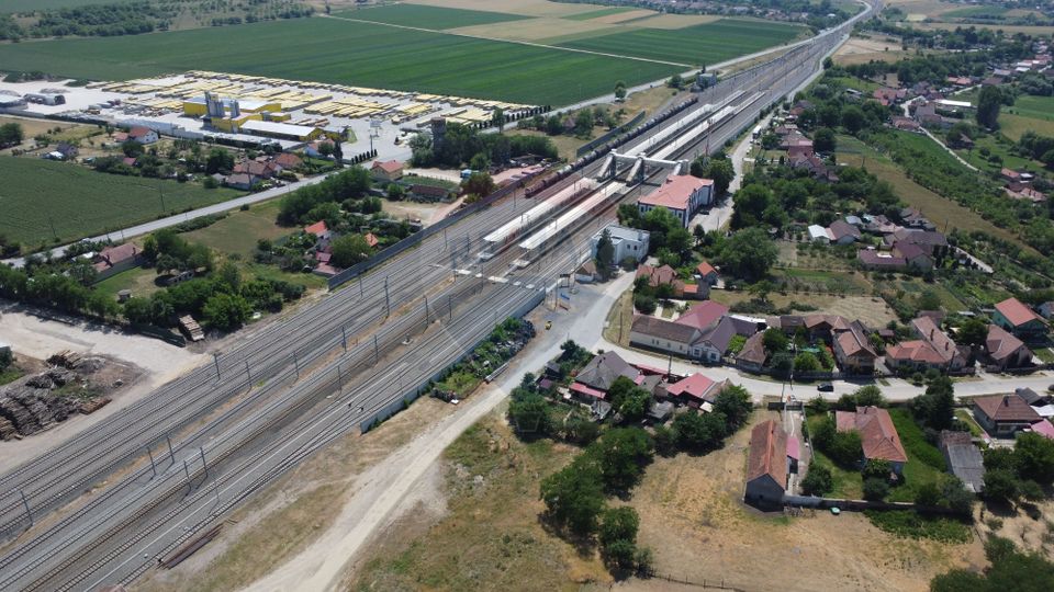 Teren industrial de 44.200 mp cu potențial de dezvoltare