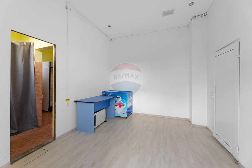 50sq.m Commercial Space for rent, Fortuna area