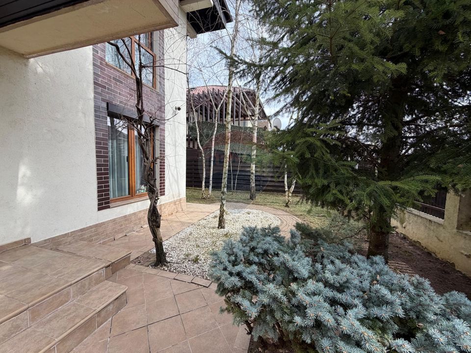 9 room House / Villa for sale