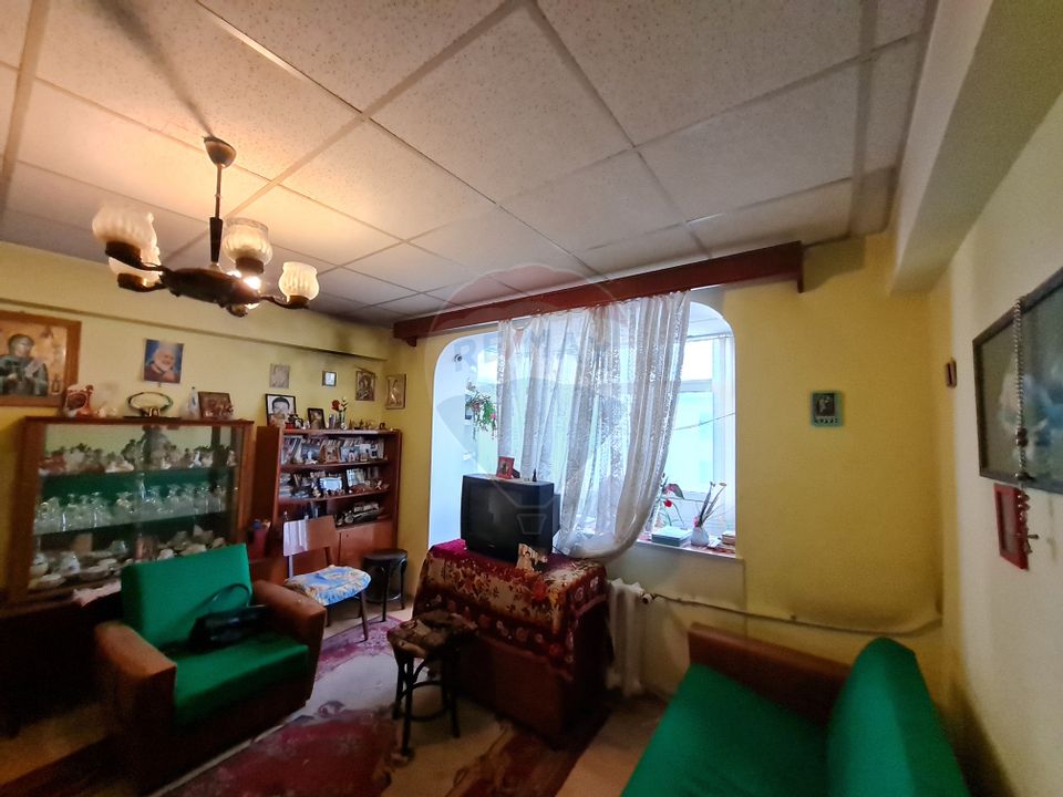 Apartament cu 2 camere de vânzare în zona Gara