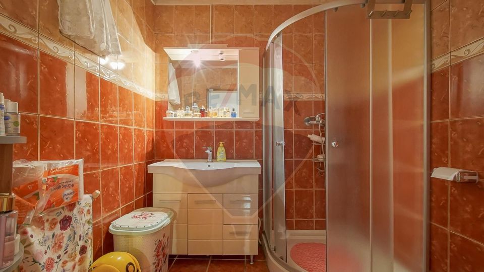 7 room House / Villa for sale