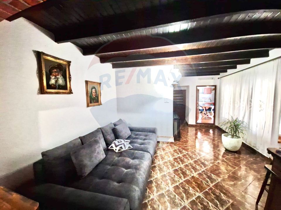 Casă 4 camere, 363 mp teren, Filiasi,