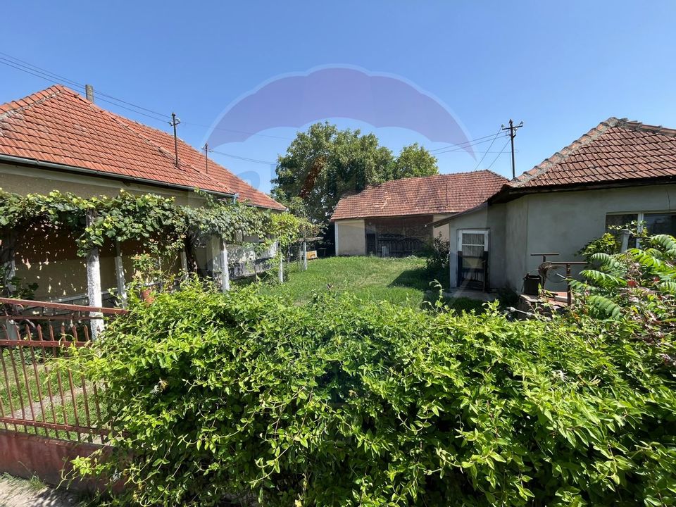 Casă de vânzare in Hideaga la drumul National