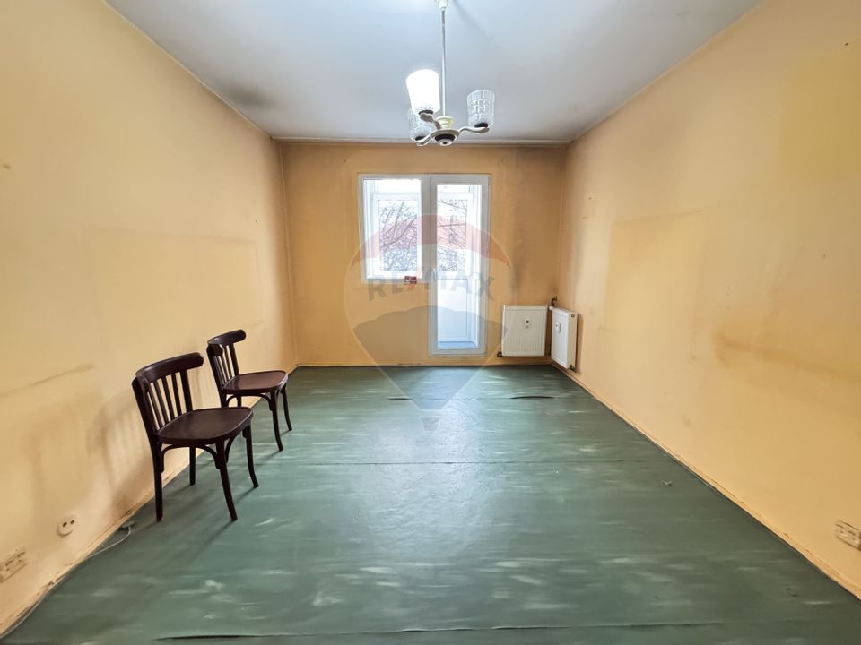 Apartament 2 camere de vanzare - Podul Giurgiului