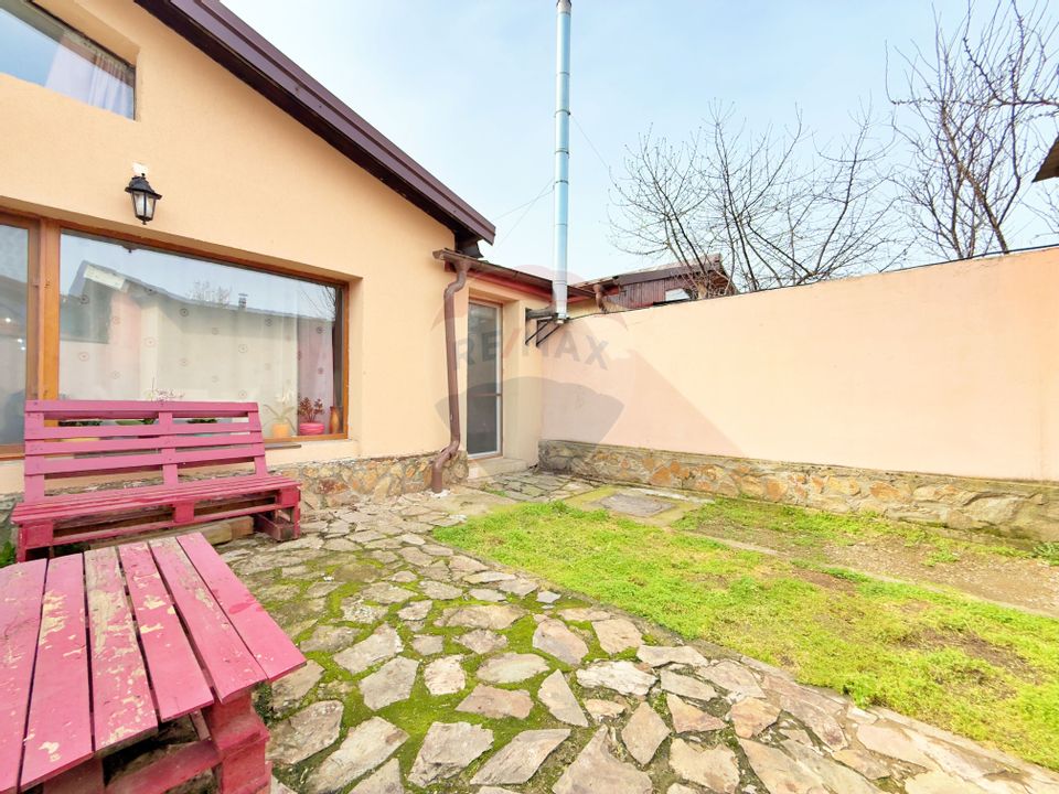 Casă cu 3 camere de vânzare în Cartierul Verde, Arad