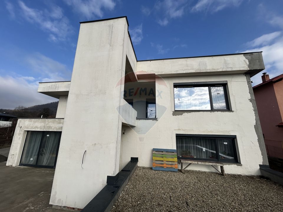 7 room House / Villa for sale, Valea Rosie area