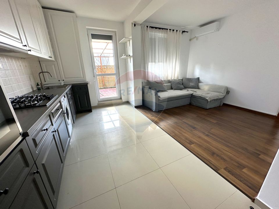 Apartament 3 camere si curte de 54 mp de vânzare - Prelungirea Ghencea