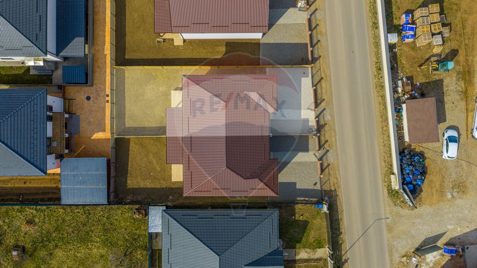 4 room House / Villa for sale