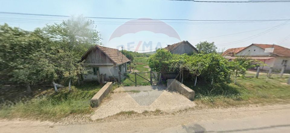 Casă de vânzare cu teren de 3000mp, sat Păgaia, Bihor