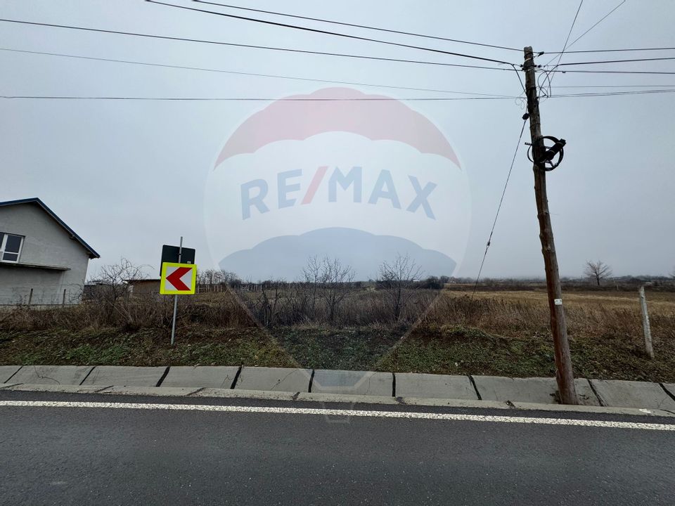 Land 2,146sqm Carligele / Strada vinului