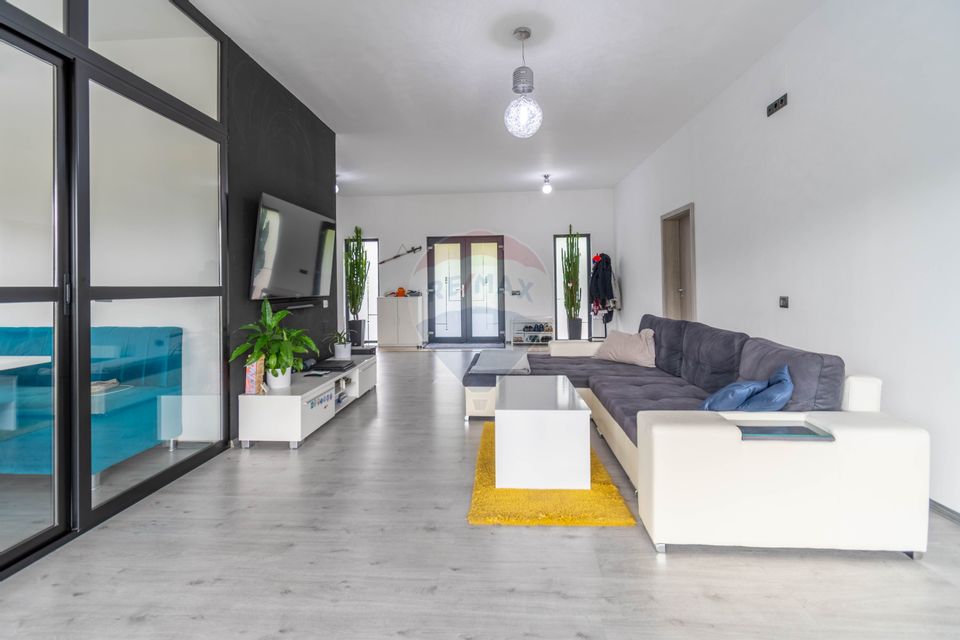 Detached House for Sale / 900 sqm Land, Popesti, Cluj