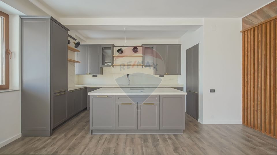 Comision 0 %! Apartament cu 4 camere de vânzare, Seasons Residence