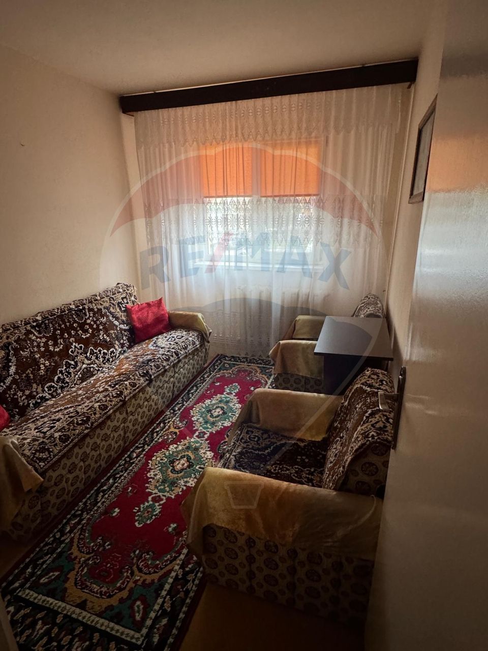 3 room Apartment for sale, Craiovita Noua area