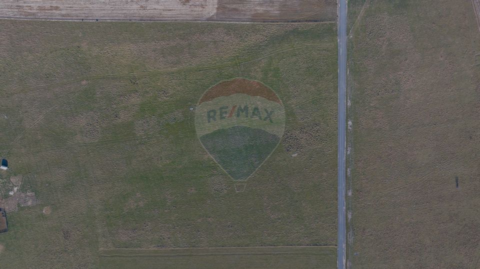 Teren 11,600mp Râșnov / DN 73 zona Tabăra, bonus un teren de 3000 mp