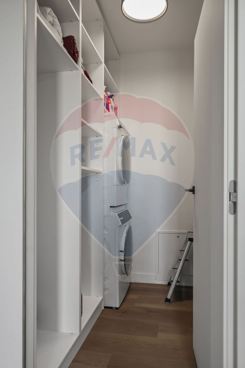 Villa 4 rooms, 202 sqm usable, Corbeanca, complex with swimming pool